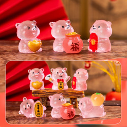 招財豬動物卡通微景觀夜光小擺件汽車掛件桌麪小飾品diy樹脂配件