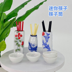 1:12娃娃屋廚房配件高2.5厘米筷子筒 黑米紅筷子微縮模型懷舊場景