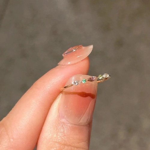 艾瑞雅  小彩鑽素圈戒指小衆設計感甜美百搭氣質極細簡約碎鑽指環