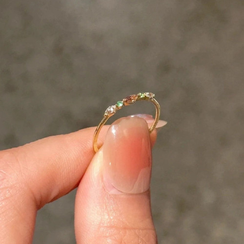 艾瑞雅  小彩鑽素圈戒指小衆設計感甜美百搭氣質極細簡約碎鑽指環