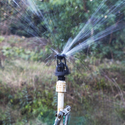4分歐款外鏇搖擺噴頭360度花園澆灌鏇轉降塵降溫草坪園藝灑水器