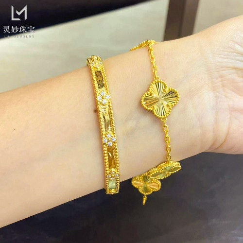 金店同款沙金四葉草萬花筒貴妃手鐲莫桑鑽滿鑽窄版小花朵鐲子開口