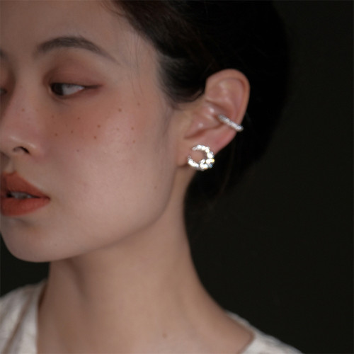 超閃鋯石月亮愛心耳釘小衆設計高級感小巧耳骨夾簡約輕奢耳環耳飾