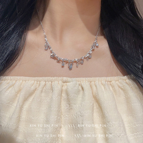 絕美！湖藍色水滴鋯石項鏈ins甜美小衆設計少女心百搭精致鎖骨鏈