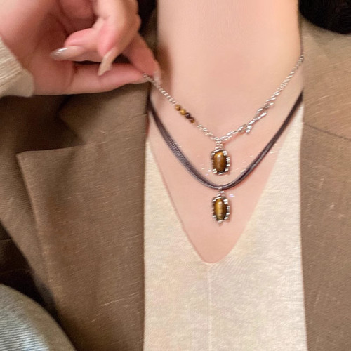 虎眼石拼接皮質項鏈女生美拉德復古小衆毛衣鏈氣質高級感雙層頸鏈