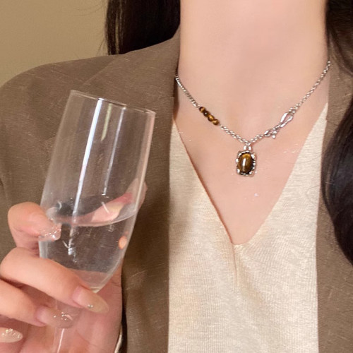 虎眼石拼接皮質項鏈女生美拉德復古小衆毛衣鏈氣質高級感雙層頸鏈