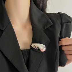 歐美簡約金屬亮麪水滴蛋形胸針女時髦冷淡風高級西裝外套別針配飾