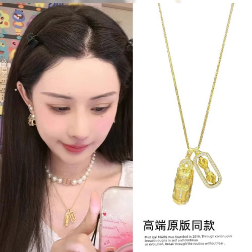 2024新款韋雪同款項鏈女古法金色鑲鑽貔貅金剛杵曡戴高級感鎖骨鏈
