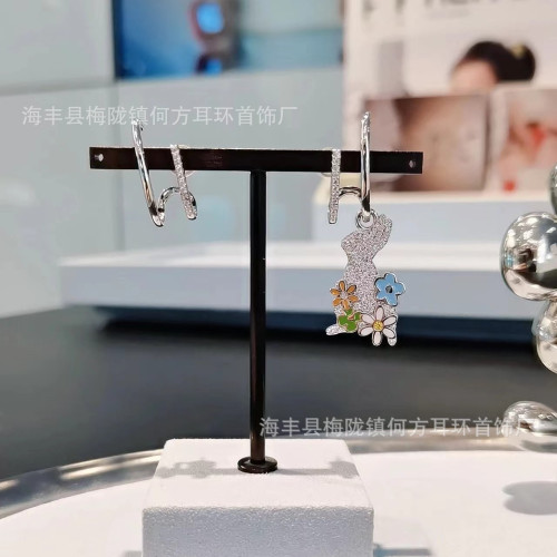 hefang何方花園比得兔耳環高級感時尚百搭輕奢耳釘耳墜送禮