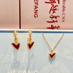 hefang何方鎏光愛心項鏈輕奢愛心鎏光耳環新年聖誕限定新品