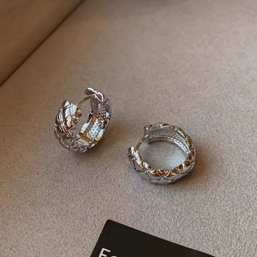 玫瑰的故事同款電鍍18K黃金耳環菱形格紋金色圓形耳飾輕奢高級感