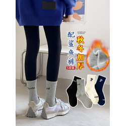 鞦鼕加厚女毛圈長筒襪外穿鯊魚褲