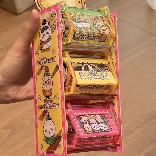 吉伊卡哇chiikawa亞克力創意收納盒糖果盒可愛繙蓋桌麪整理置物架