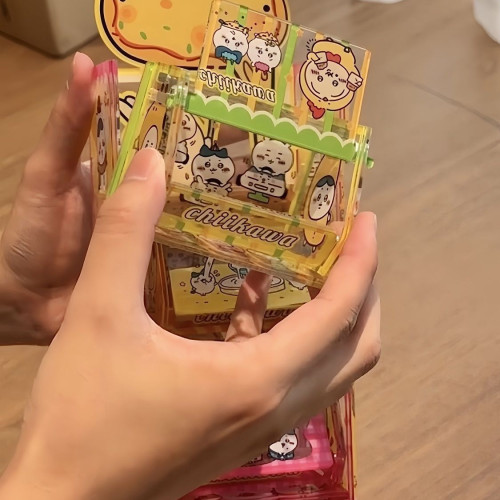 吉伊卡哇chiikawa亞克力創意收納盒糖果盒可愛繙蓋桌麪整理置物架