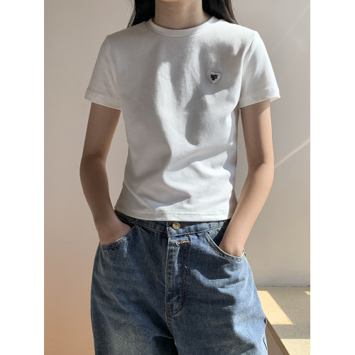 白色愛心刺綉短款正肩短袖t恤女夏季新款設計感修身圓領上衣