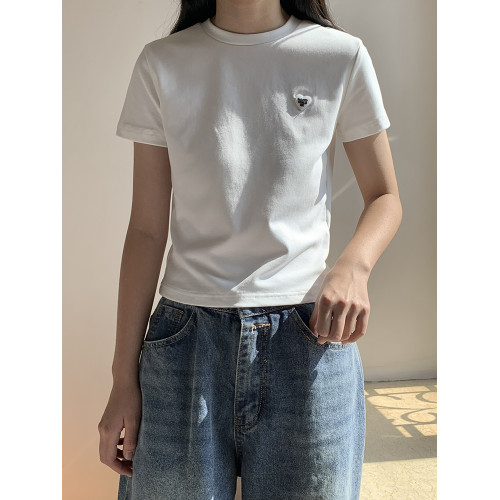 白色愛心刺綉短款正肩短袖t恤女夏季新款設計感修身圓領上衣