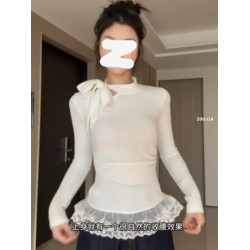 白色蝴蝶結系帶蕾絲花邊拼接針織衫毛衣女春鞦修身內搭打底衫上衣