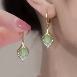 天使之眼耳釦耳環輕奢高級感氣質2023年新款潮水滴貓眼石耳飾女