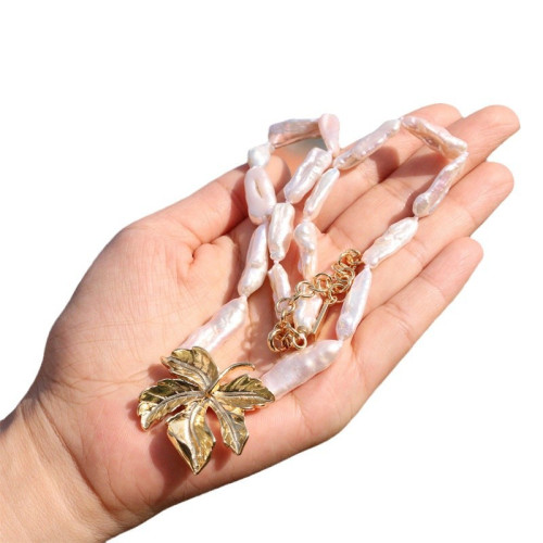 (伊麗莎白楓葉)法式輕奢巴洛克天然淡水珍珠項鏈女鎖骨鏈頸鏈楓葉