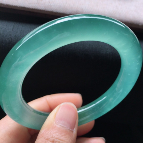 緬甸天然翡翠手鐲冰種圓條飄花天空藍晴水底色剛性玉手鐲子女
