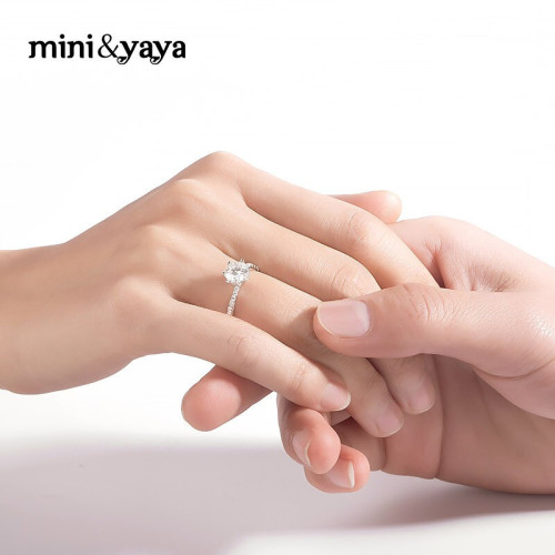 D色莫桑石鑽戒情侶戒指1克拉男女款莫桑石銀對戒訂婚求結婚開閉口