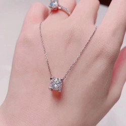 莫桑石吊墜小方鑽牛頭莫桑鑽項鍊純銀白金時尚鎖骨鍊女款簡約禮物