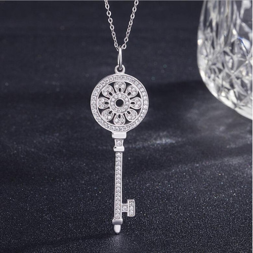 純銀白金莫桑鑽項鍊莫桑石吊墜鳶尾花毛衣鏈太陽花陳佳佳同款鑰匙