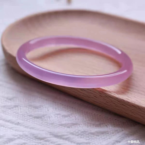 天然粉玉髓瑪瑙手鐲冰種叮噹鐲少女美人條仙女鐲圓條手鐲飾品