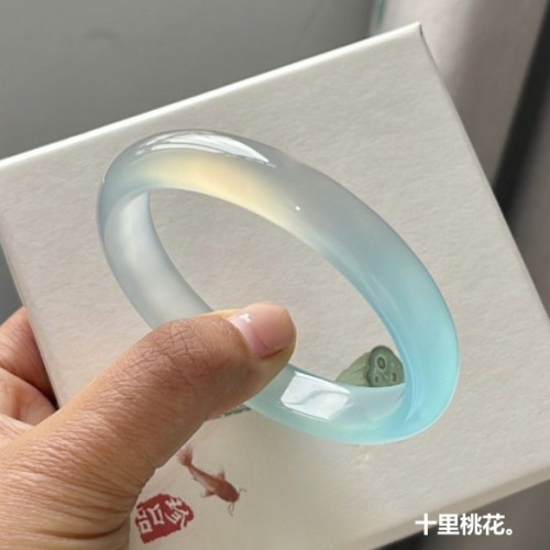 半山半水玉髓淡藍色奶藍色瑪瑙手鐲女天然玉石漸變色鐲子新品