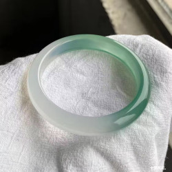 時尚新款遠山黛油青綠玉髓正圈手鐲瑪瑙半山半水玉石鐲子