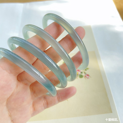 【】天然冰翠瑪瑙細圓條手鐲油青色美人鐲女款玉石鐲子叮噹鐲