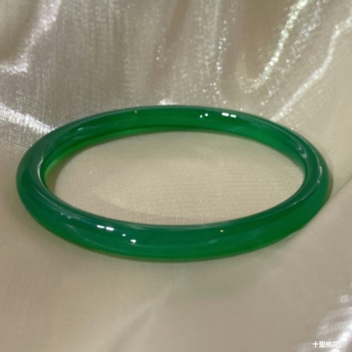 冰種綠玉髓手鐲高冰帝王綠叮噹鐲女款滿綠翡翠色瑪瑙玉石鐲子