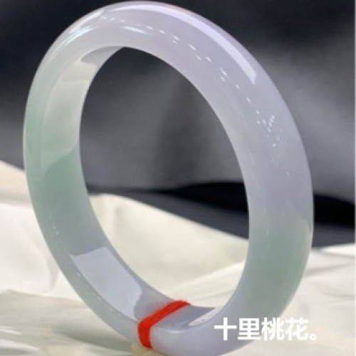 天然緬甸翡翠春彩手鐲女款正圈好看紫羅蘭飄綠翡翠玉手鐲時尚