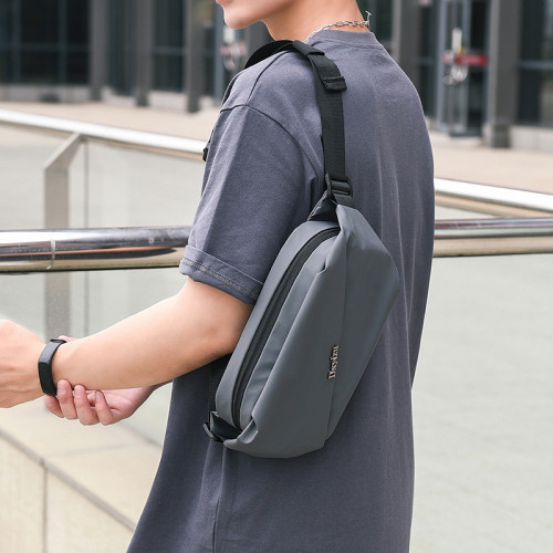 新款多功能運動休閒胸包男士單肩包斜後背包實用大容量運動腰包
