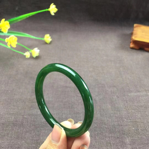新貨天然新疆和田玉碧玉手鐲菠菜綠圓條手鐲玉鐲各種圈口女帶證書