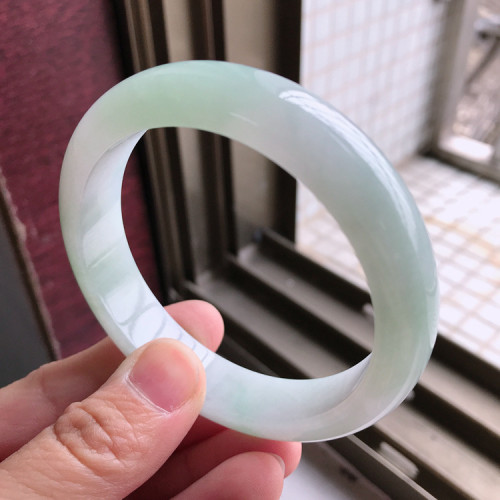 天然緬甸翡翠手鐲子好種水潤飄甜綠色花寬邊環天然揭陽美玉石