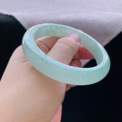 緬甸天然翡翠手鐲女款冰糯種晴水底滿色葡萄肉寬邊翡翠玉手鐲