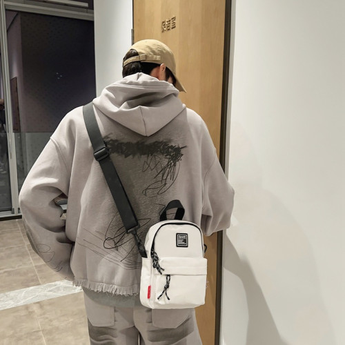男士小包特小單肩迷你小掛包小挎包潮牌斜跨小背包輕便男生斜挎包