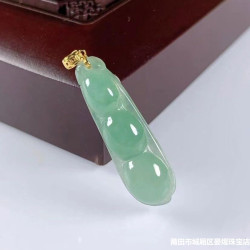 天然緬甸翡翠滿綠福豆掛件冰糯種陽綠翡翠四季豆吊墜女款時尚